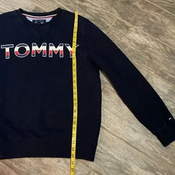 Tommy Hilfiger Crewneck sweatshirt Navy “Tommy” lettering chest. Men’s size M - Picture 8 of 11